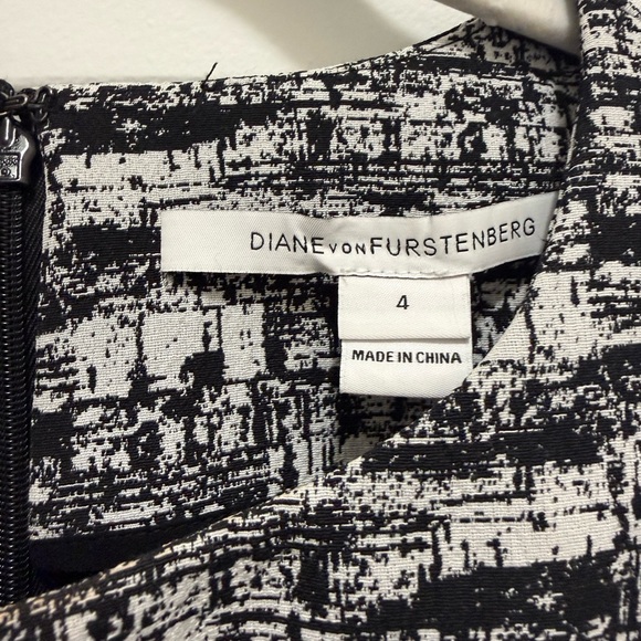 Diane Von Furstenberg Jaelyn Black and White Mini sleeveless dress - Picture 7 of 7